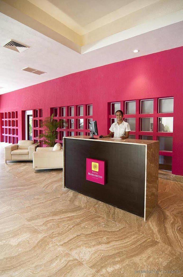 Hotel Margaritas كانكون المظهر الداخلي الصورة