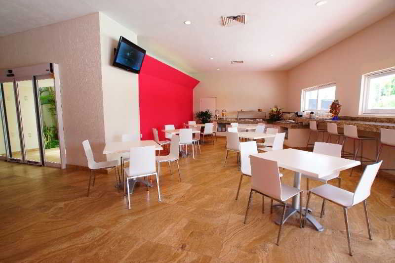 Hotel Margaritas كانكون المظهر الخارجي الصورة