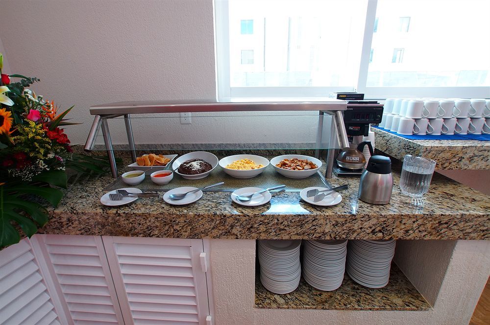 Hotel Margaritas كانكون المظهر الخارجي الصورة